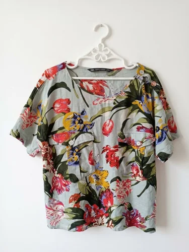 Zara بلوزات