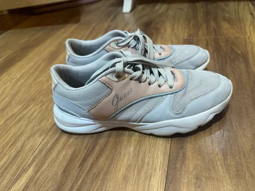 GUESS Sneakers