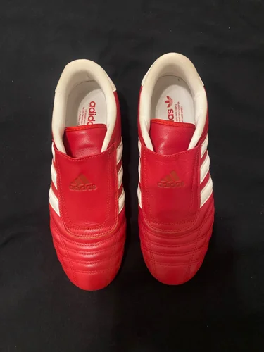adidas Sneakers