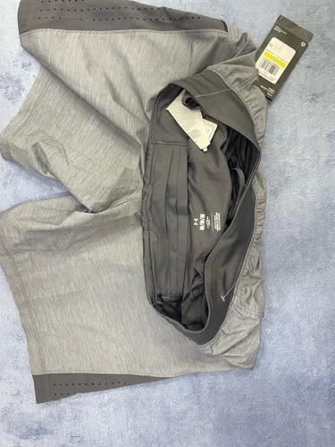 Under Armour شورتات