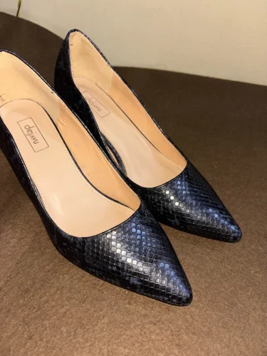 deja vu Pumps