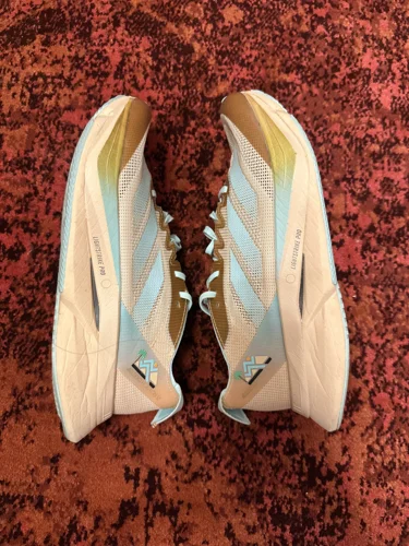 adidas Sneakers