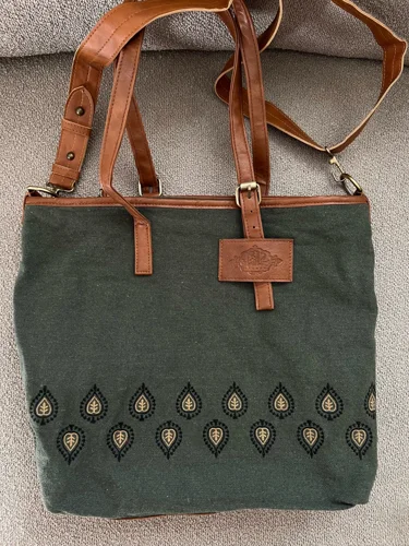 Local Shoulder Bags