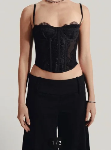 Local Corsets