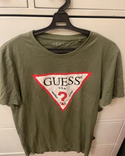 GUESS T-shirts