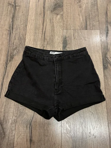Bershka شورتات