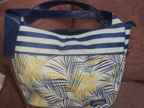 DOCA Shoulder Bags