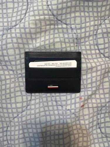 Tommy Hilfiger Wallets & Cardholders
