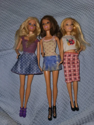 Barbie Figures & Games