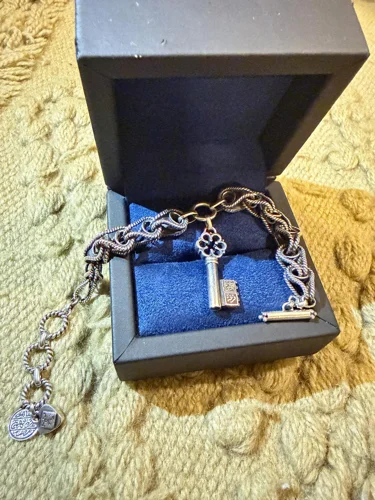 Azza Fahmy أساور