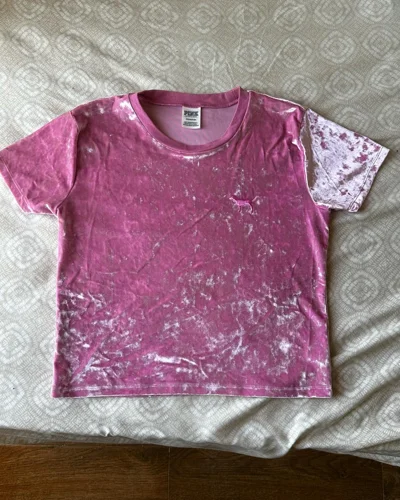 Pink T-shirts