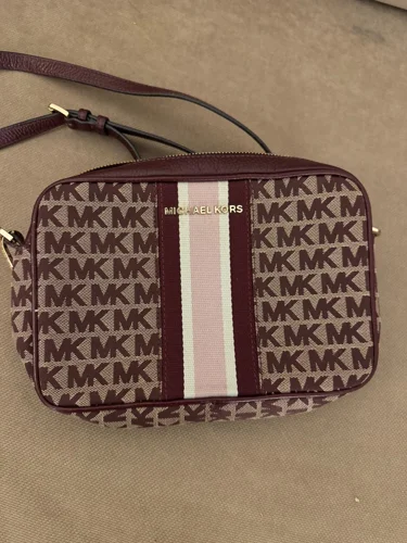 Michael Kors شنط كروس