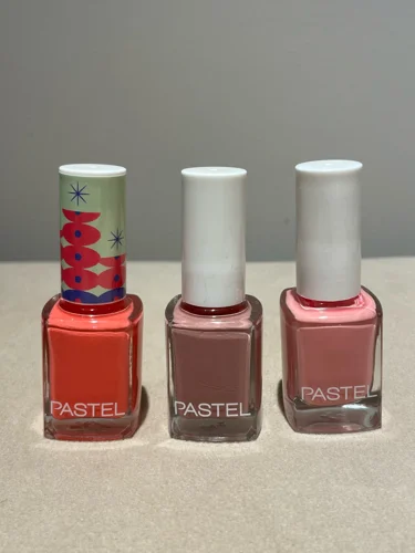 Pastel Nails