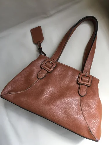 Liz Claiborne Shoulder Bags