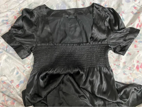 Gina Tricot بلوزات