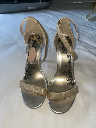 Payless صنادل
