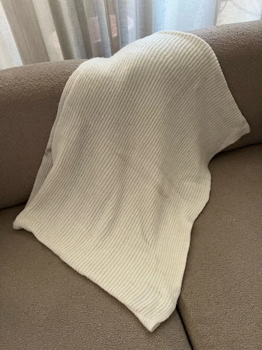 Aco Scarves & Shawls