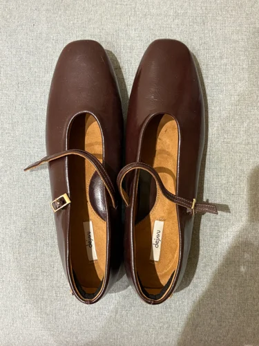 deja vu Flats