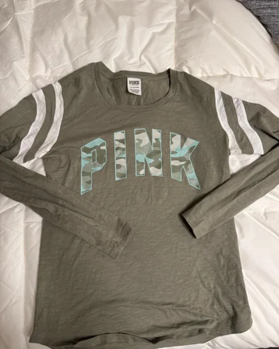 Pink T-shirts