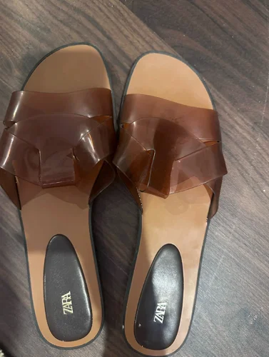 Zara Flats