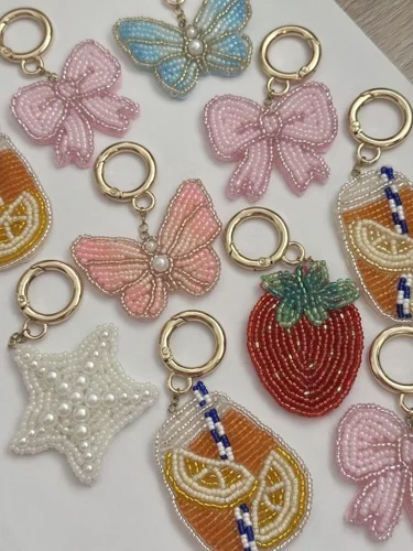 Brooches & Pins