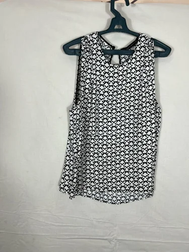 Zara بلوزات