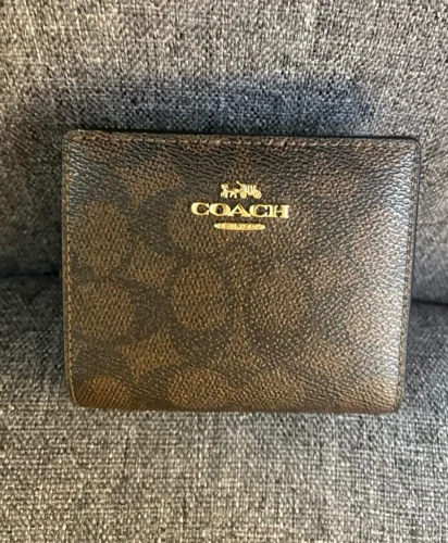 Coach Wallets & Cardholders