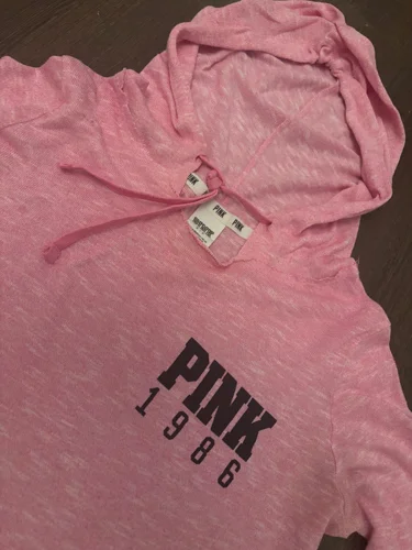 Pink هودي