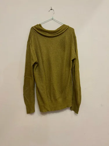 Sweaters & Pullovers