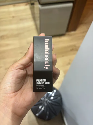Huda Beauty Eyes