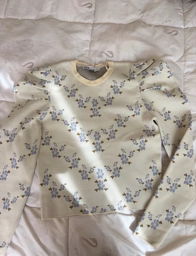 Zara Sweaters & Pullovers